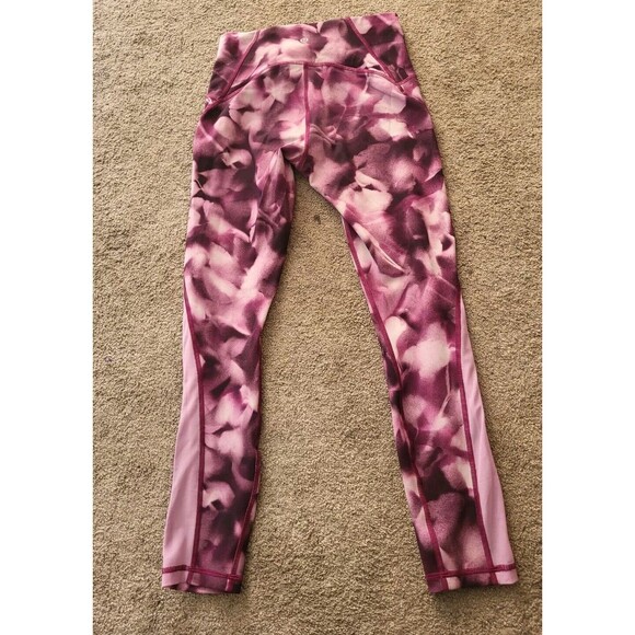Lululemon Wunder Under Purple Abstract Flower Print High rise 7/8 legging Size 6 - Picture 2 of 9